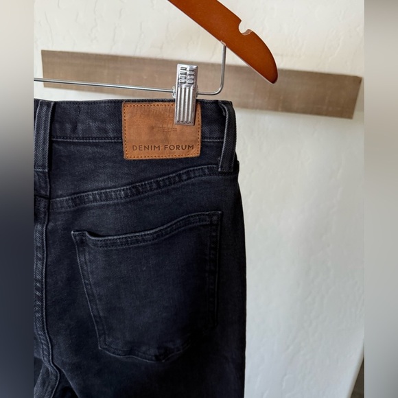 Aritzia Denim Forum|Twiggy high rise flare black jeans,closet staple•••size 26 - Picture 9 of 16